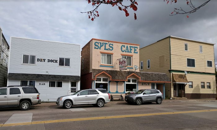 Syls Cafe - Web Listing (newer photo)